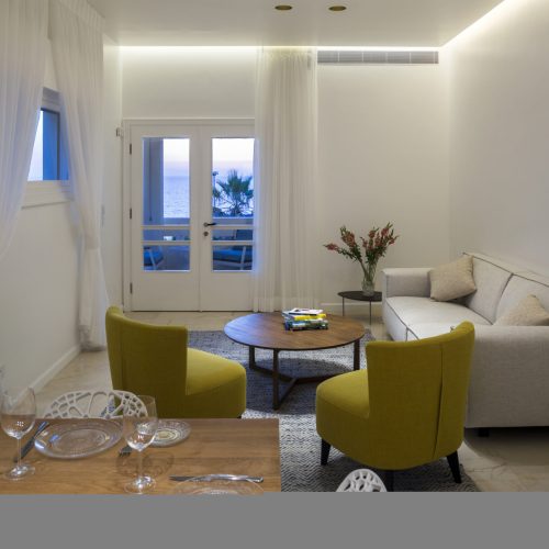 mikaela burstow מיקלה ברסטו